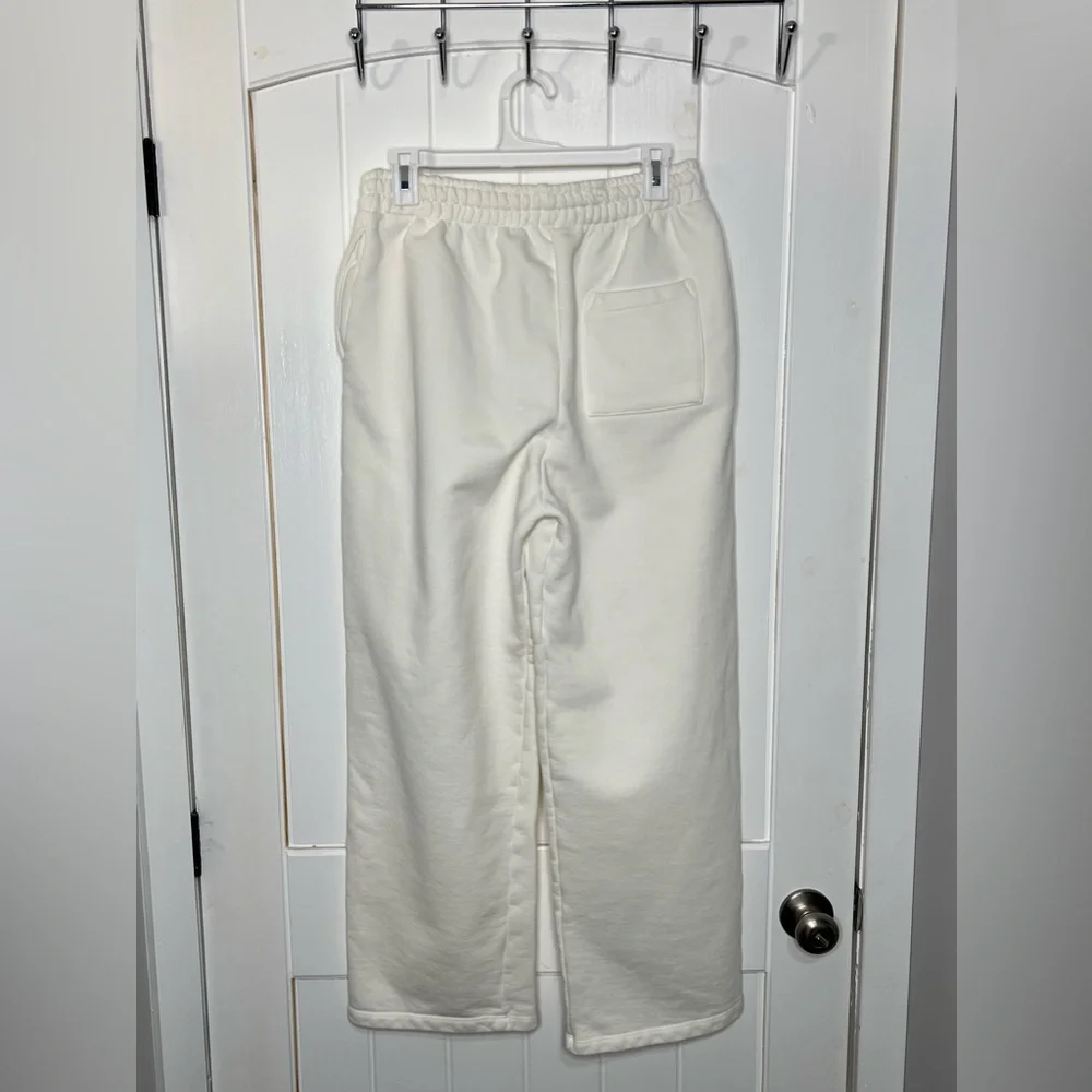 Velour Garments 600 GSM 'Bone White' Straight-leg Pants × 1